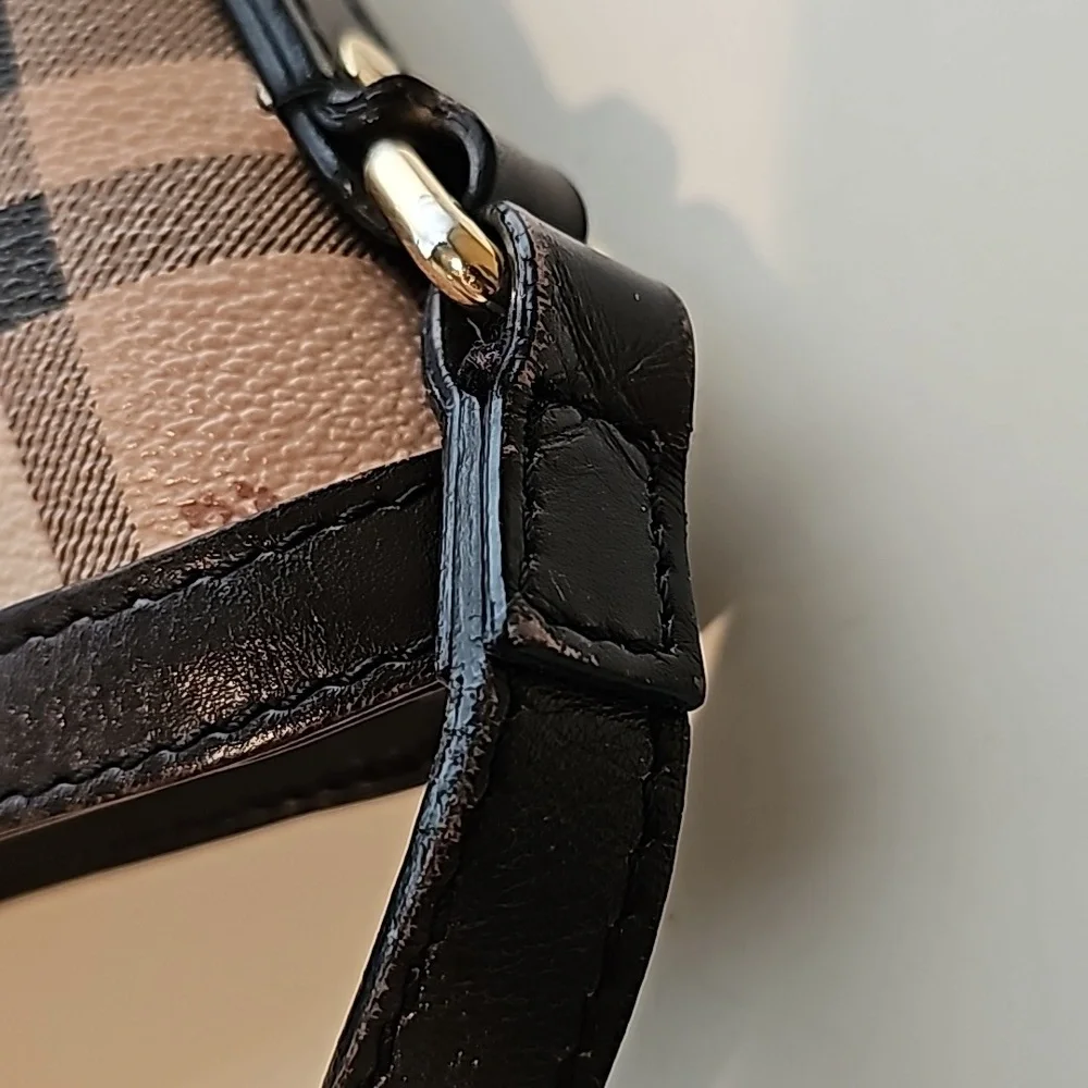 Burberry Black and Tan Crossbody Bag - Picture 5 of 9